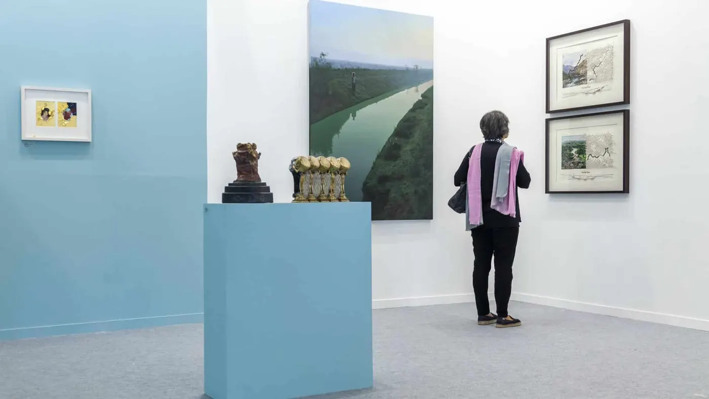 भुवनेश्वर आर्ट फेयर में बनी केमिस्ट्री