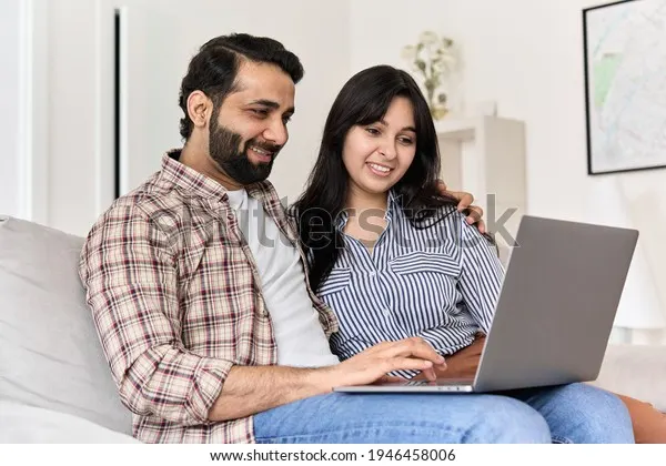 हैदराबाद ऑफिस कैब में बढ़ती नज़दीकियाँ